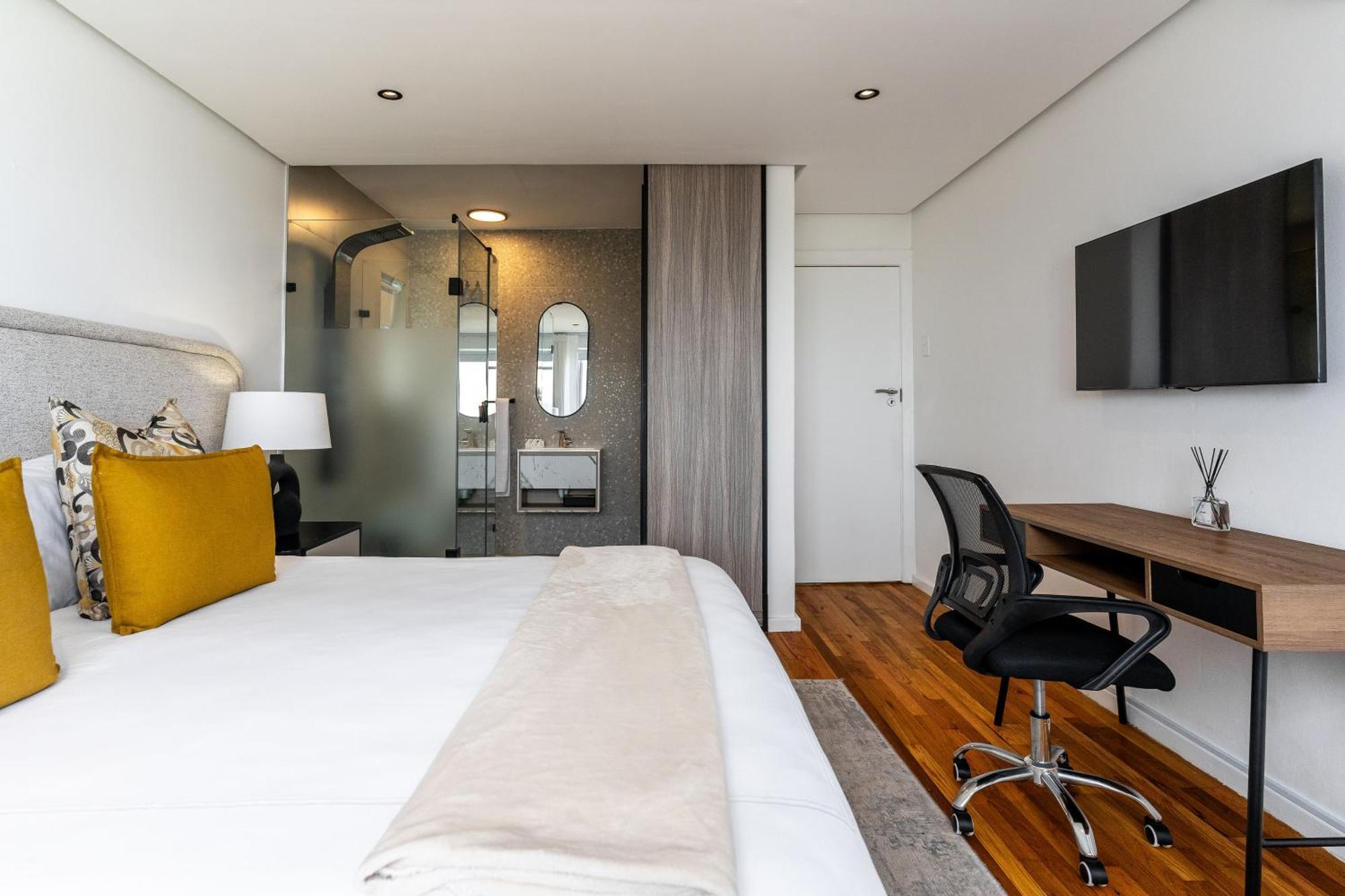 Bantry Alanda - Modern In Bantry Bay With Views Le Cap