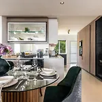 Bantry Alanda - Modern Apt In Bantry Bay With Views
