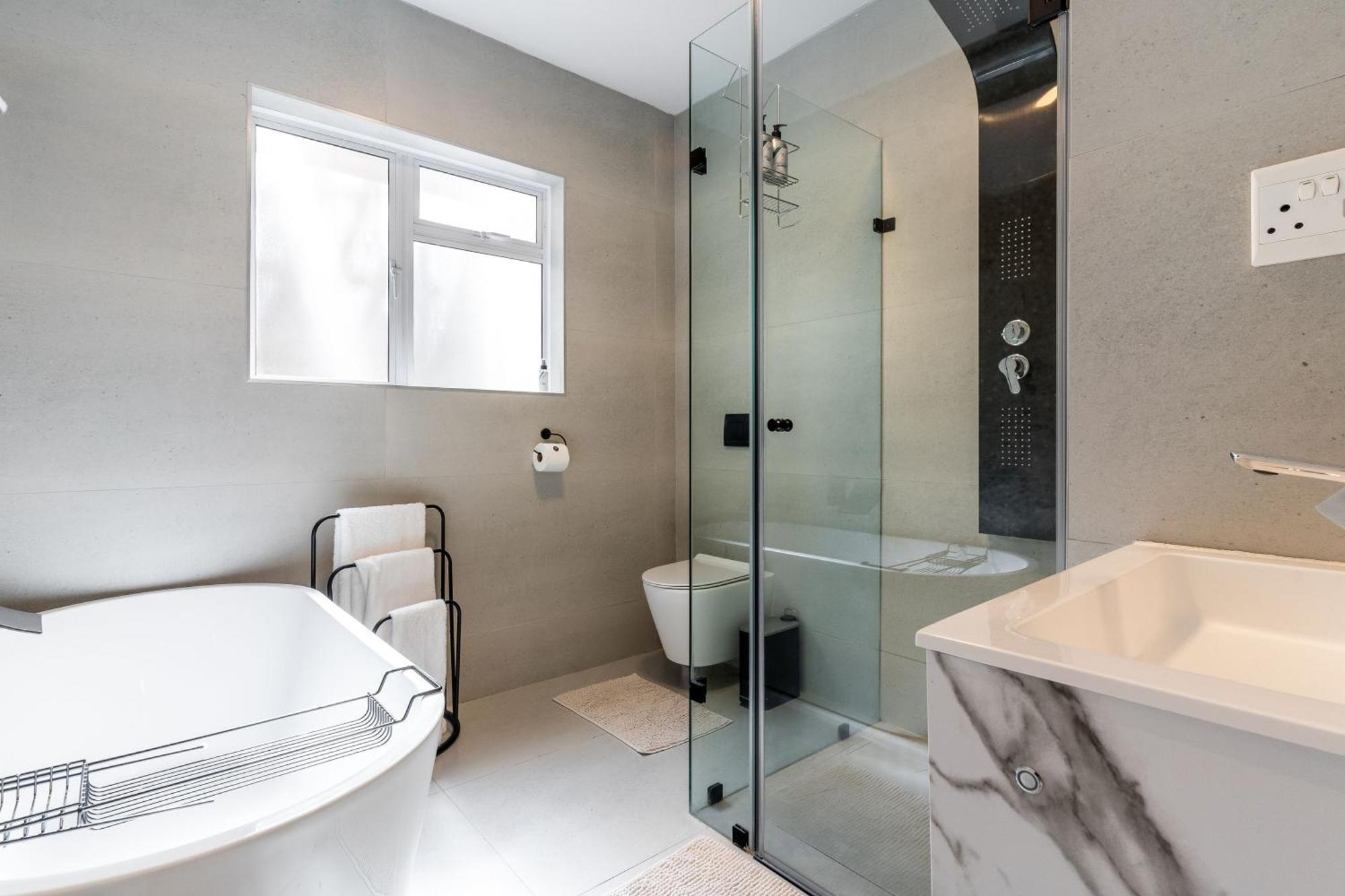 Apartment Bantry Alanda - Modern In Bantry Bay With Views