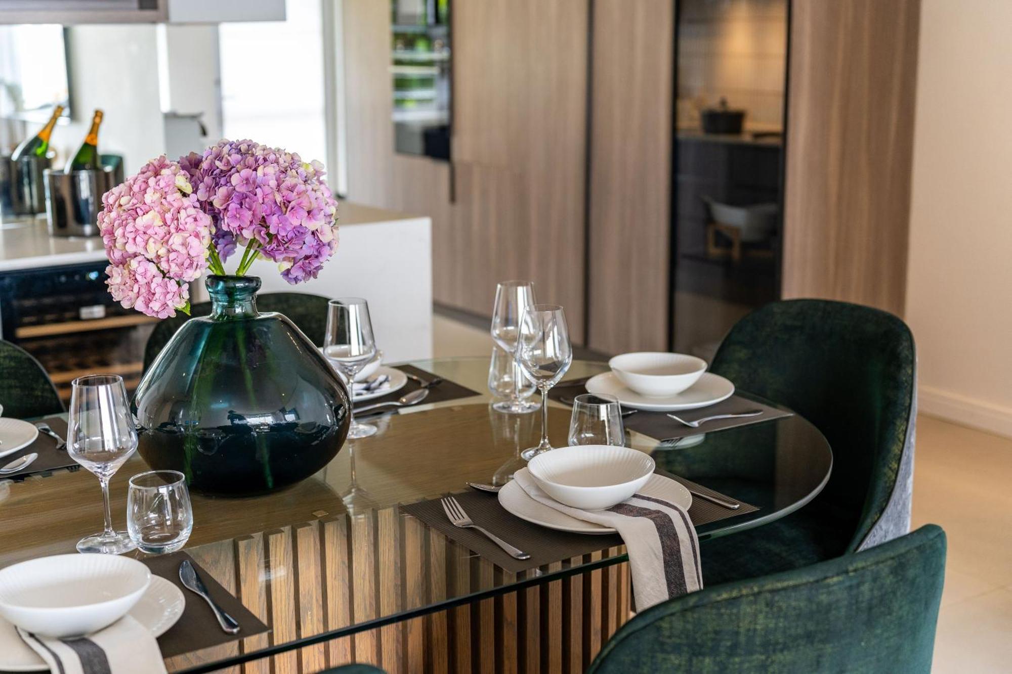 Bantry Alanda - Modern In Bantry Bay With Views Apartment Cape Town