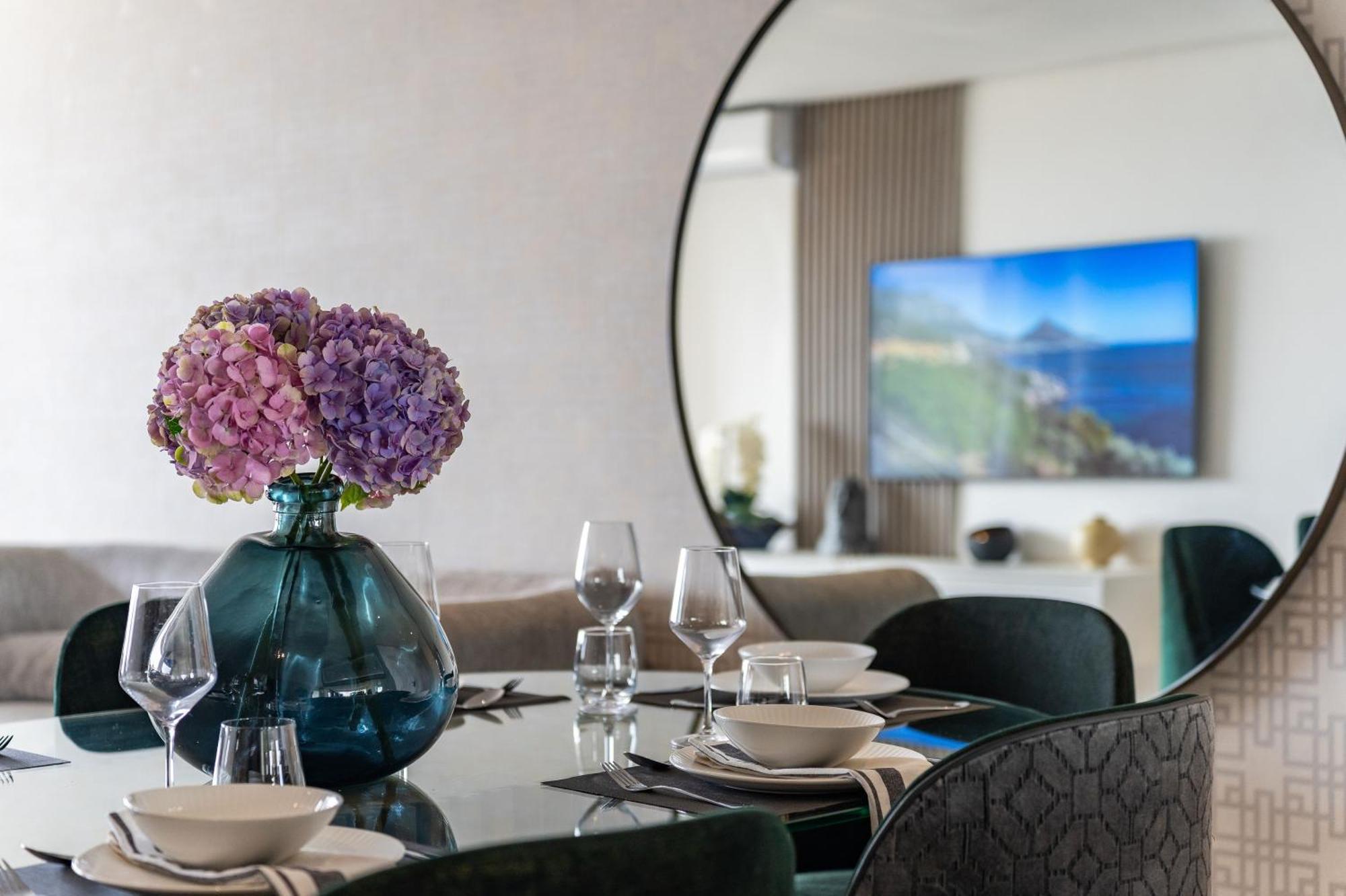 Bantry Alanda - Modern In Bantry Bay With Views